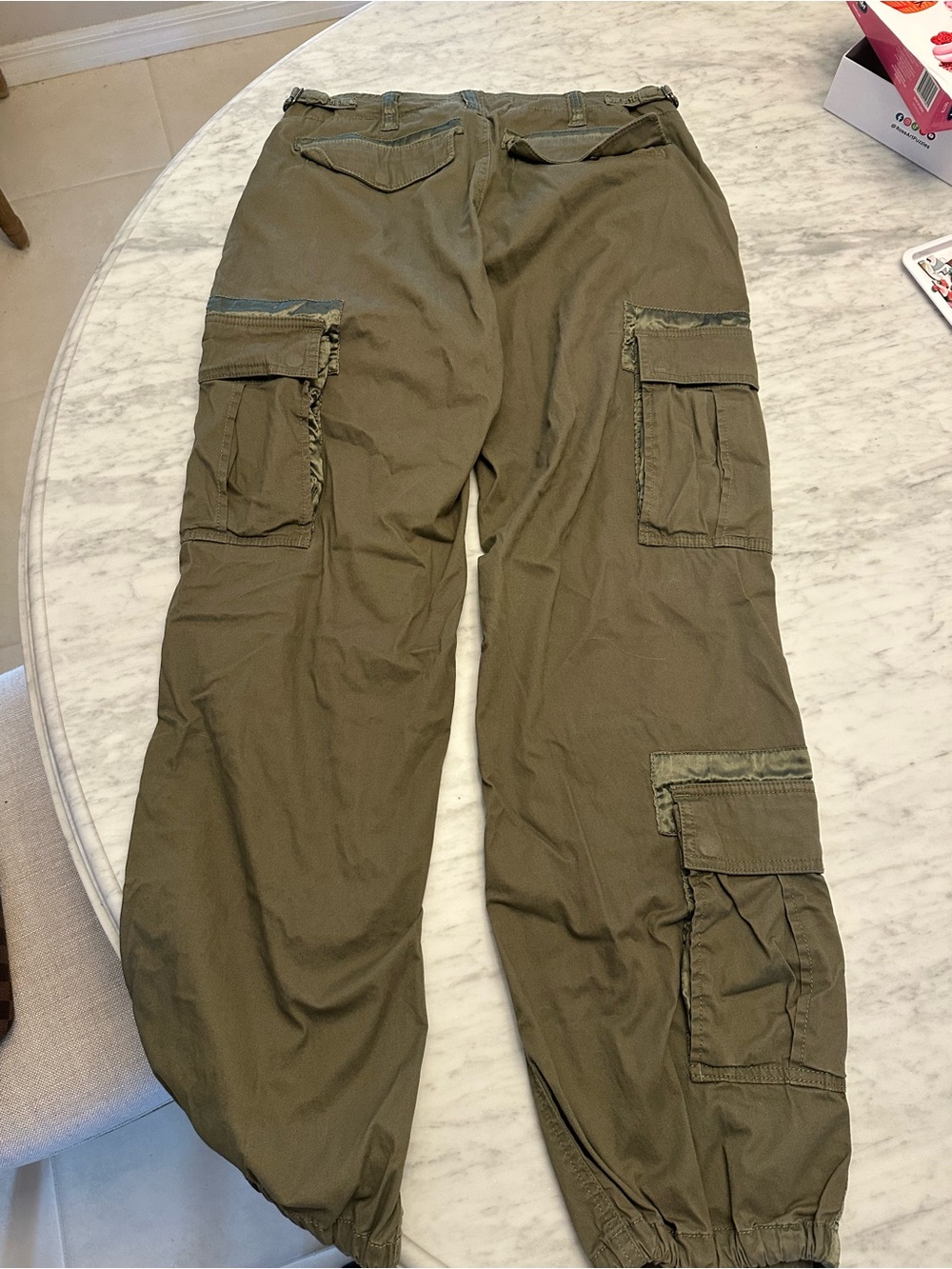 Abercrombie & Fitch Olive Cargo Satin Trim Pants Size 30/10 - Picture 8 of 11